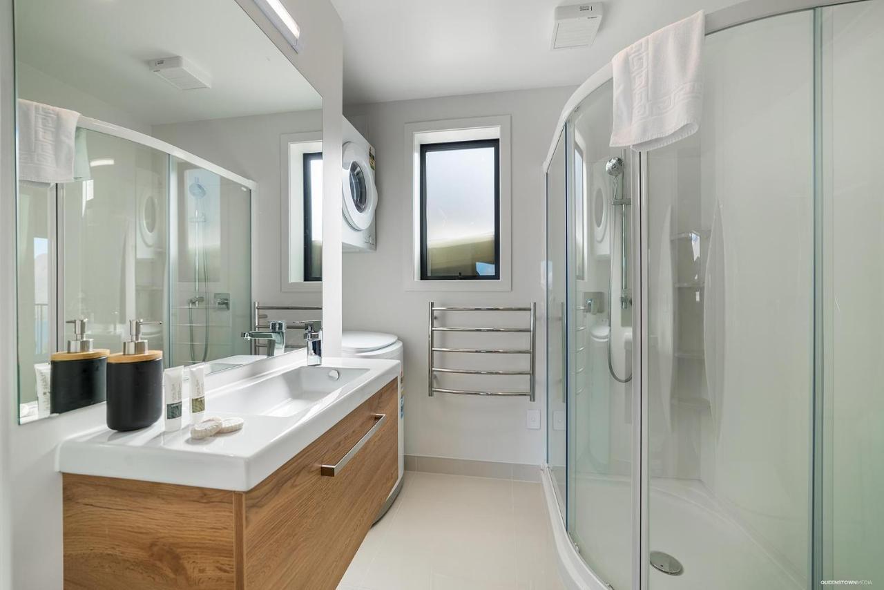 Brand New One Bedroom Apartment Квинстаун Экстерьер фото
